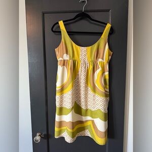 Trina Turk sleeveless dress. Size 8 WITH POCKETS